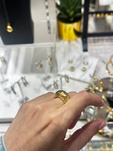 Load image into Gallery viewer, Stone Gold Ring
