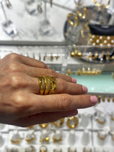 Load image into Gallery viewer, Duquesa Gold Ring

