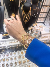 Load image into Gallery viewer, Pedro Picapuedra Bracelet
