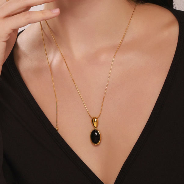 Cherry Top Agate Long Chain