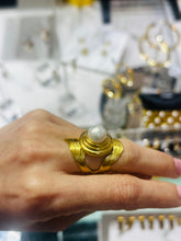 Load image into Gallery viewer, Cameron Gold Ring
