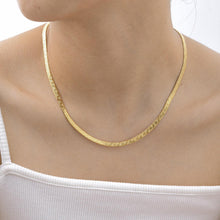 Load image into Gallery viewer, Atipica Gold Snake Chain
