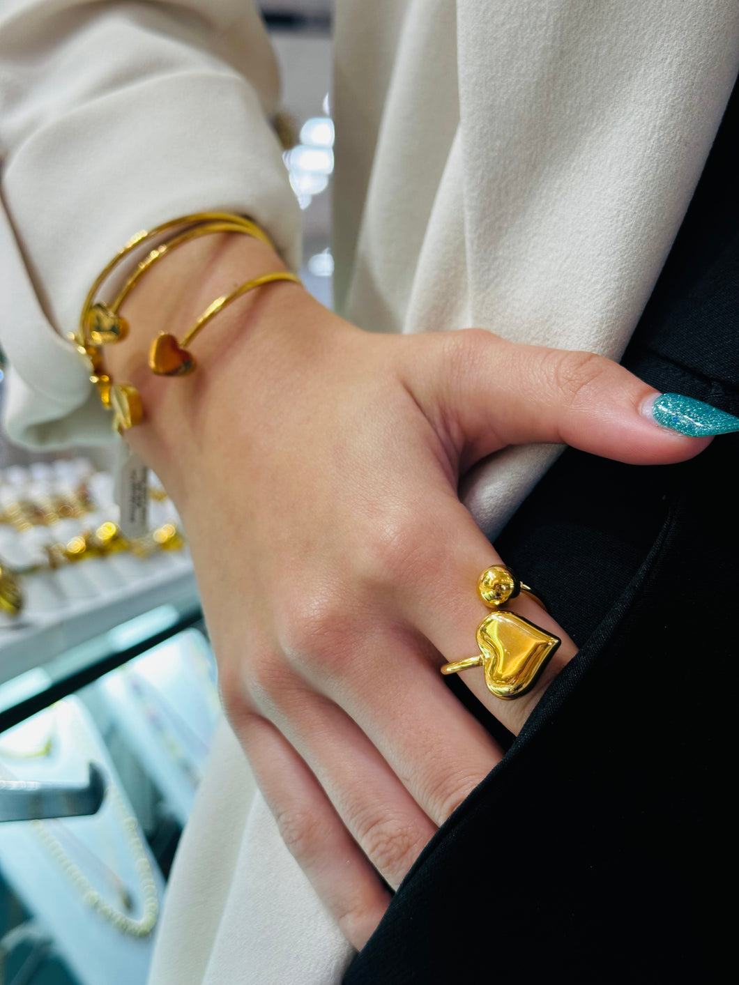 Full Heart Gold Ring