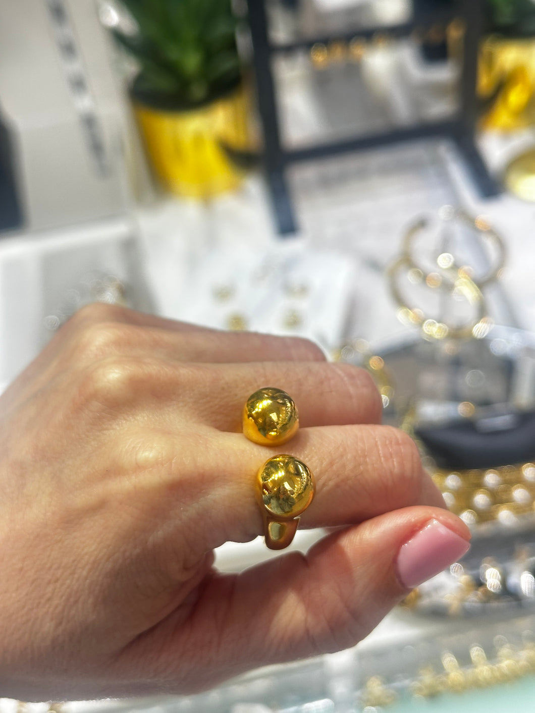 Two Eyes Gold Ring