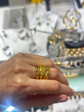 Load image into Gallery viewer, Duquesa Gold Ring
