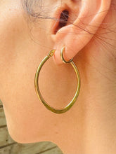 Load image into Gallery viewer, Small Drop Gold Hoops
