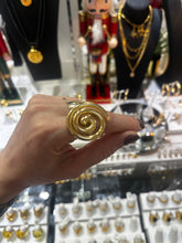 Load image into Gallery viewer, Storm Gold Ring
